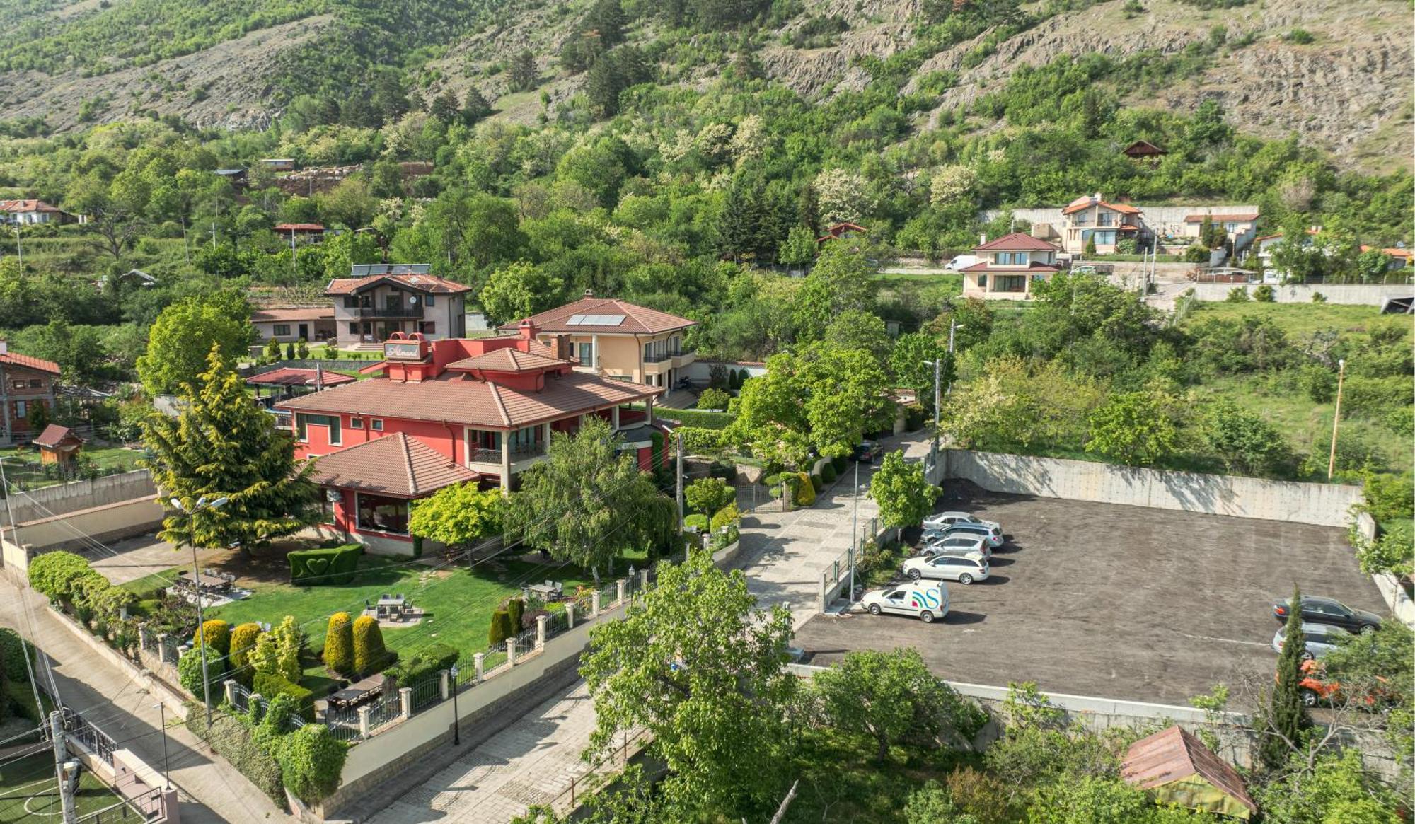 Hotel-Restaurant Almond Karlowo Exterior foto